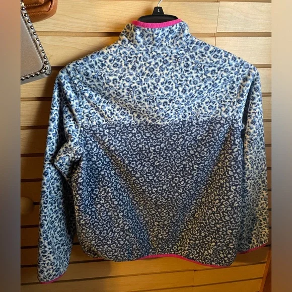 Multi-Patterned Fuzzy Pull Over - Picture 3 of 3